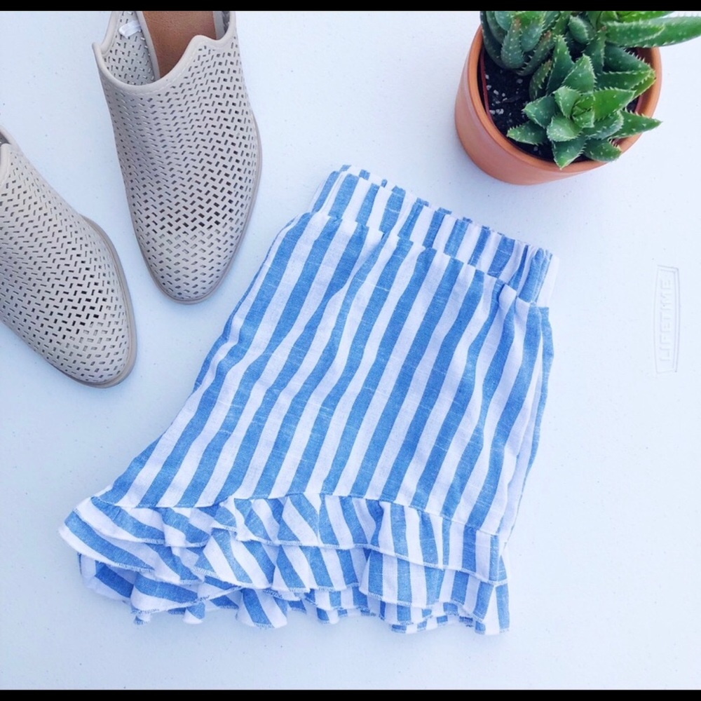 Cute striped shorts for summer - Picture 2 of 2